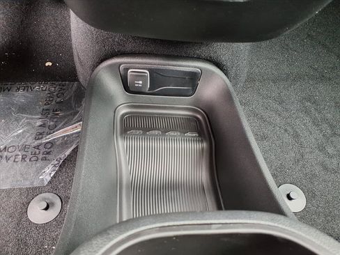 New 2026 Chrysler Pacifica Select FWD image 30