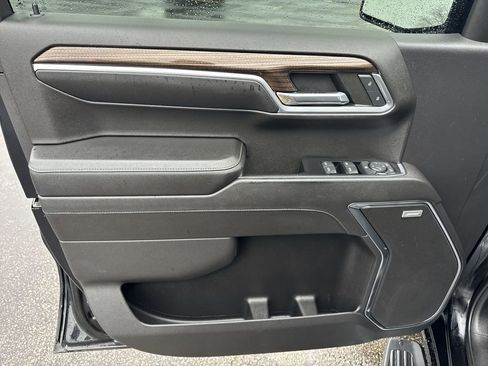 Certified 2022 Chevrolet Silverado 1500 RST w/ Convenience Package II image 21