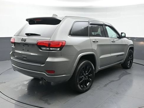 Used 2021 Jeep Grand Cherokee Laredo X AWD/4WD image 5