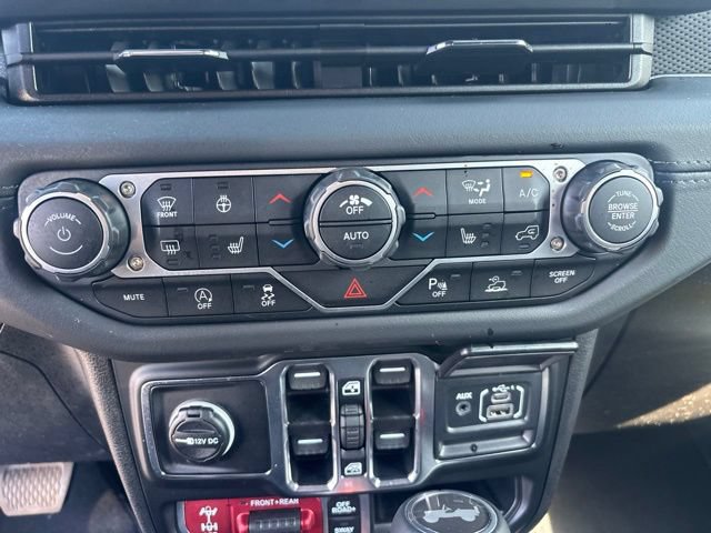 Used 2026 Jeep Wrangler Unlimited Rubicon AWD/4WD image 36