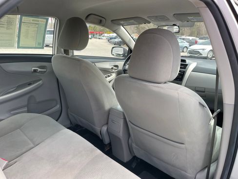 Used 2012 Toyota Corolla LE image 24