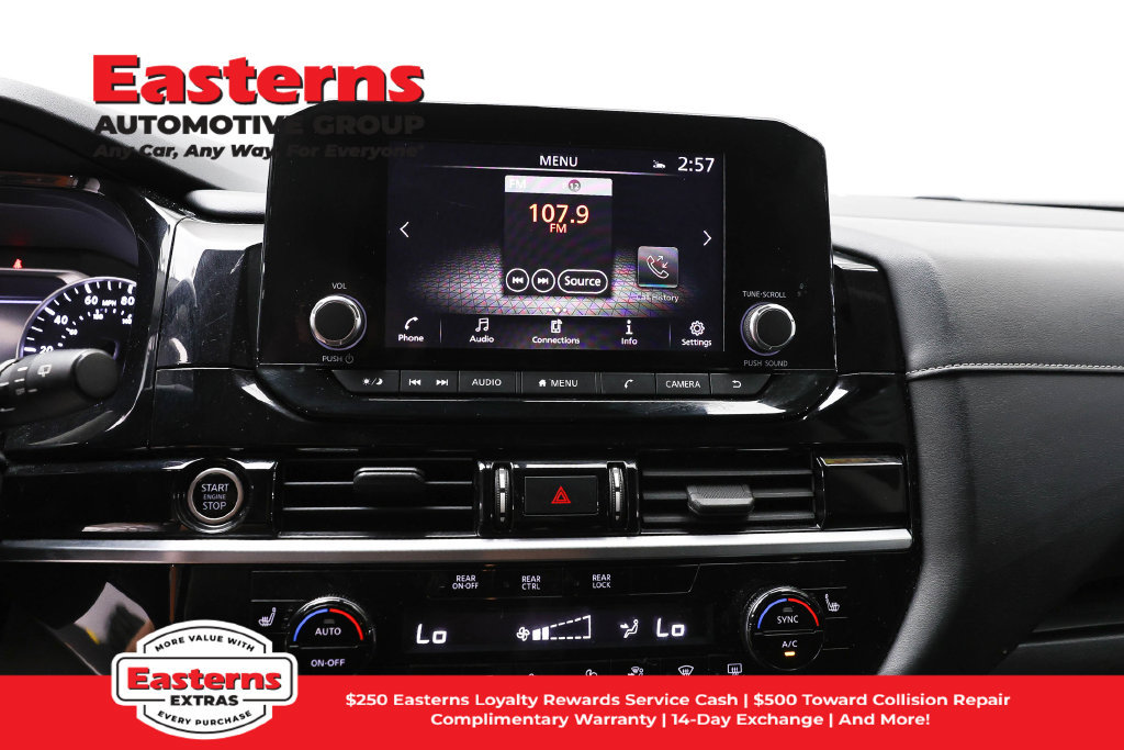 Used 2022 Nissan Pathfinder SV FWD image 13