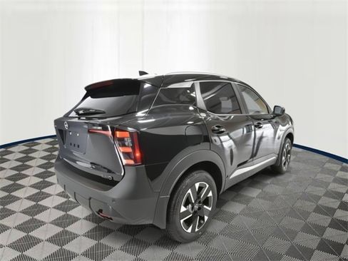New 2025 Nissan Kicks SV w/ SV Premium Package image 8