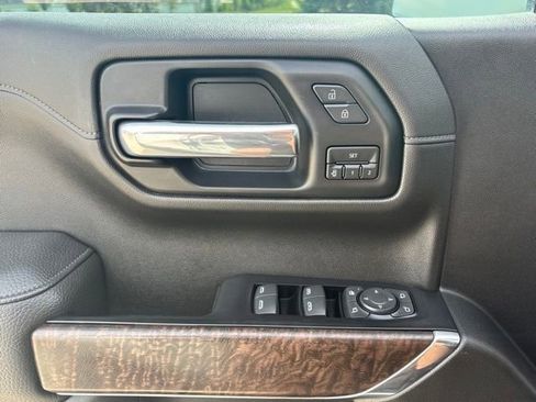 Used 2019 GMC Sierra 1500 Denali w/ Denali Ultimate Package AWD/4WD image 17