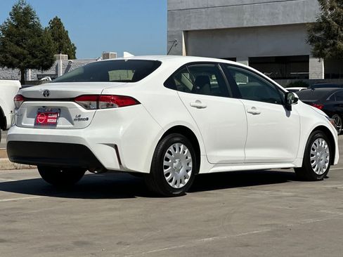 Used 2023 Toyota Corolla LE w/ Carpet Mat Package (TMS) FWD image 3