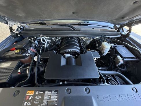 Used 2015 Chevrolet Suburban LTZ AWD/4WD image 31
