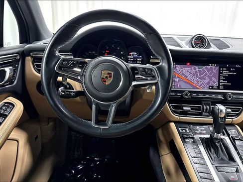 Used 2021 Porsche Macan AWD/4WD image 15