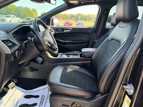Used 2024 Ford Edge ST-Line w/ Cargo Accessory Package AWD/4WD image 15
