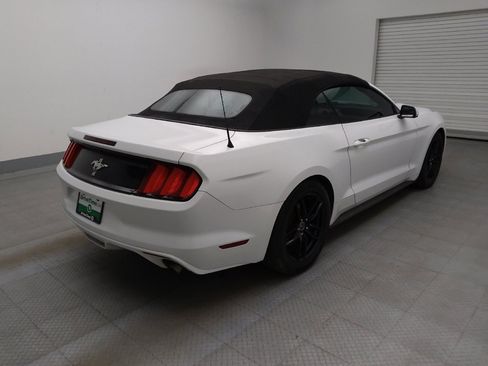 Used 2016 Ford Mustang V6 image 9