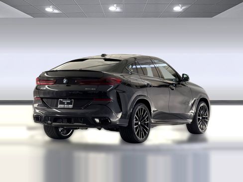 New 2026 BMW X6 xDrive40i w/ Climate Comfort Package image 8