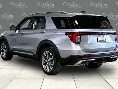 Used 2025 Ford Explorer Platinum w/ Ultimate Package AWD/4WD image 5