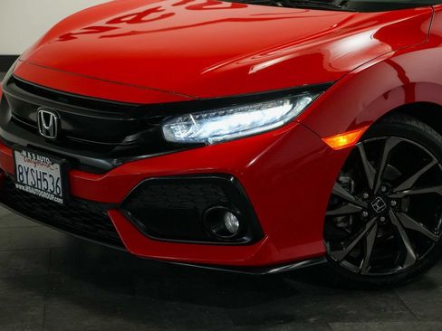 Used 2017 Honda Civic Sport Touring image 10