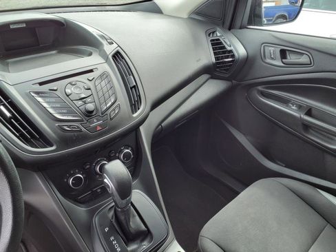 Used 2016 Ford Escape S w/ Equipment Group 101A image 18