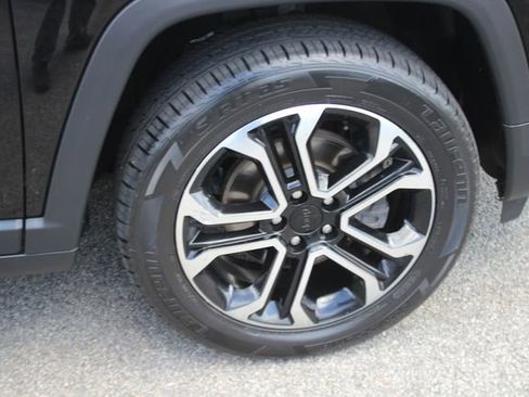 Used 2022 Jeep Compass Limited AWD/4WD image 34