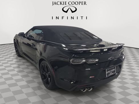 Used 2023 Chevrolet Camaro SS RWD image 7