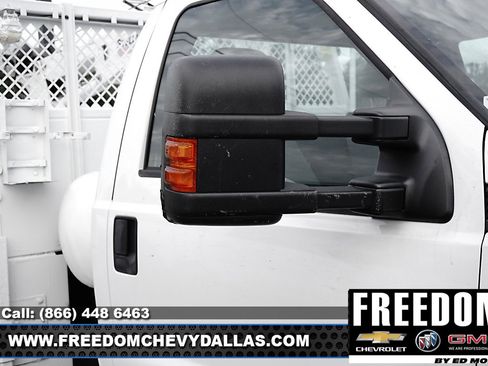 Used 2014 Ford F550 4x4 Regular Cab Super Duty image 5