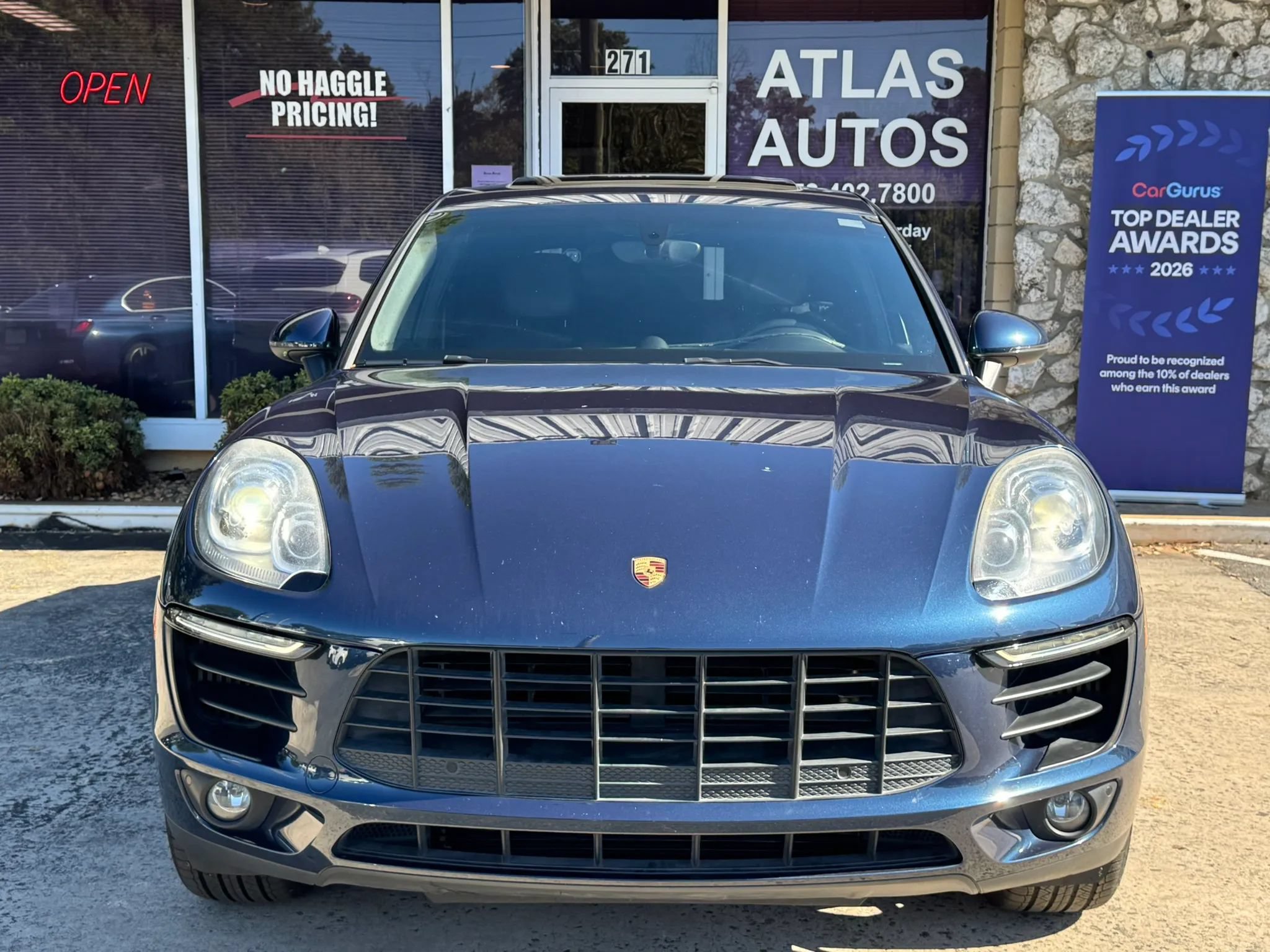 Used 2016 Porsche Macan S w/ Infotainment Package AWD/4WD image 3