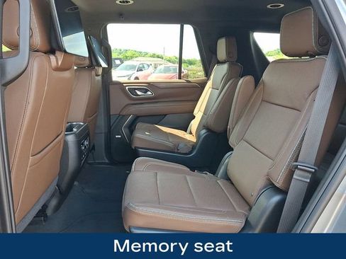 Used 2024 Chevrolet Tahoe High Country w/ Advanced Technology Package AWD/4WD image 18