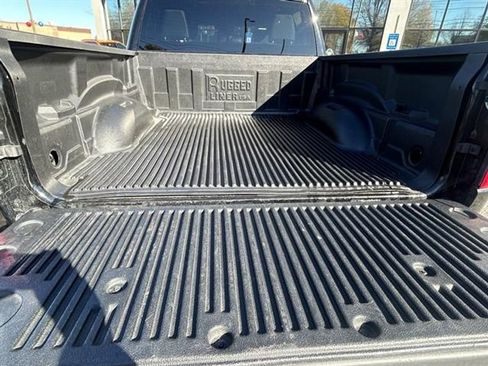 Used 2024 RAM 1500 Laramie image 12