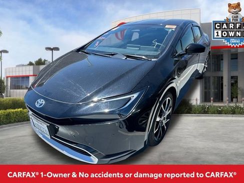 Used 2025 Toyota Prius Plug-In Hybrid FWD image 2