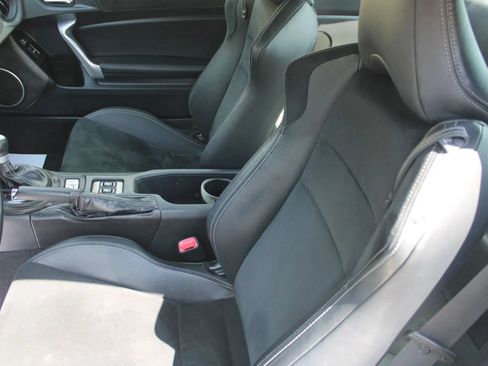 Used 2019 Toyota 86 RWD image 15