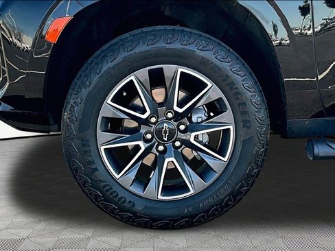 Used 2023 Chevrolet Tahoe Z71 w/ Off-Road Capability Package AWD/4WD image 34