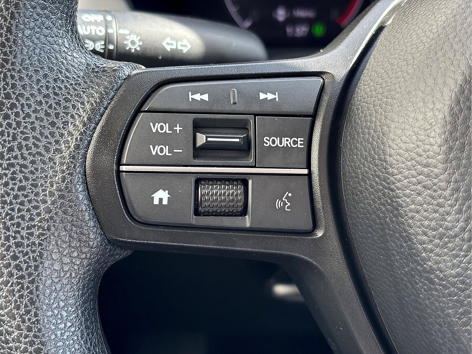 Certified 2024 Honda HR-V LX image 27