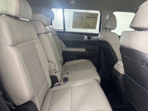 Used 2026 Hyundai Santa Fe SEL FWD image 29