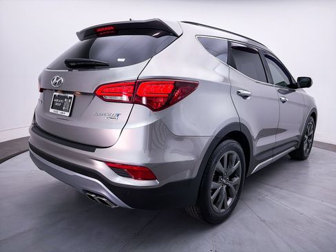 Used 2018 Hyundai Santa Fe Sport FWD image 13