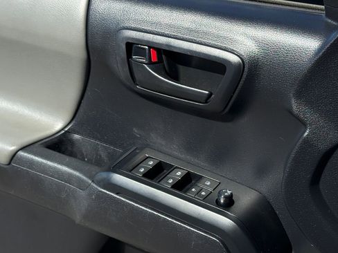 Used 2021 Toyota Tacoma SR image 31