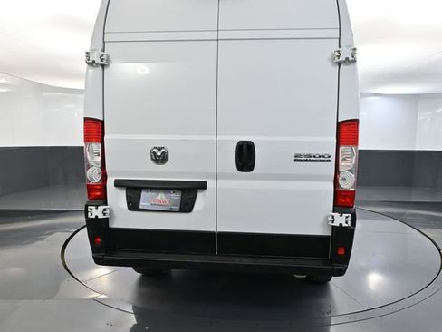 Used 2023 RAM ProMaster 2500 FWD image 5