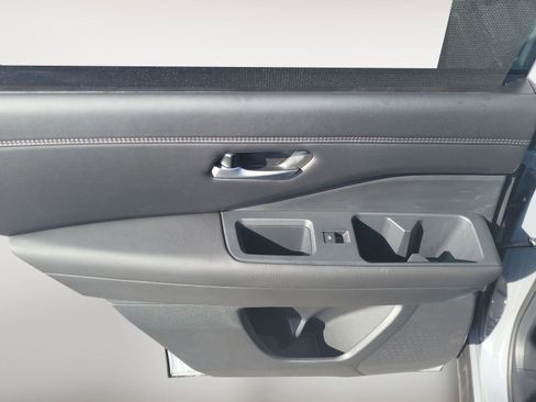 New 2026 Nissan Pathfinder Platinum image 20