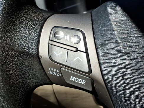 Used 2011 Toyota Venza AWD image 7