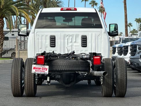 New 2025 GMC Sierra 3500 Pro w/ Convenience Package AWD/4WD image 5