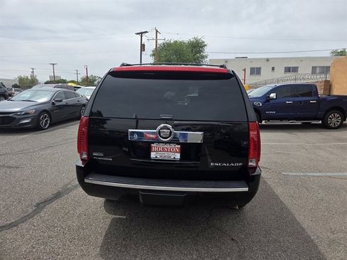 Used 2011 Cadillac Escalade Platinum AWD/4WD image 2