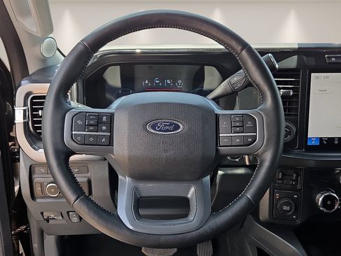 Used 2024 Ford F350 Lariat w/ Lariat Ultimate Package AWD/4WD image 14