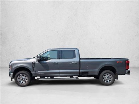 Used 2024 Ford F250 Lariat w/ Chrome Package AWD/4WD image 8
