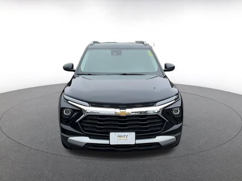 Used 2025 Chevrolet TrailBlazer LT image 4