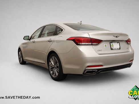 Used 2018 Genesis G80 3.8 RWD image 6