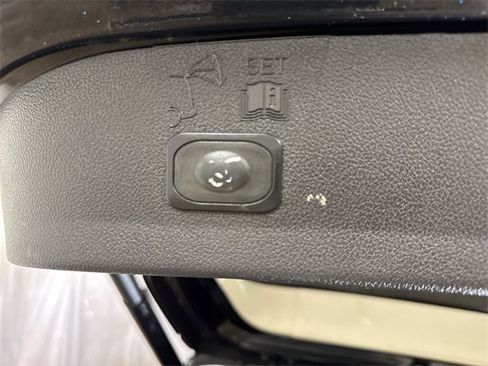 Used 2015 Ford Escape Titanium image 25