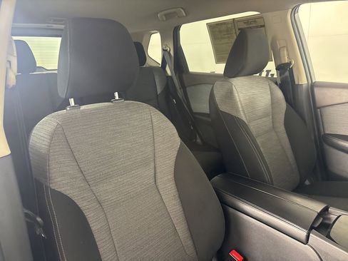 Used 2021 Nissan Rogue SV image 26