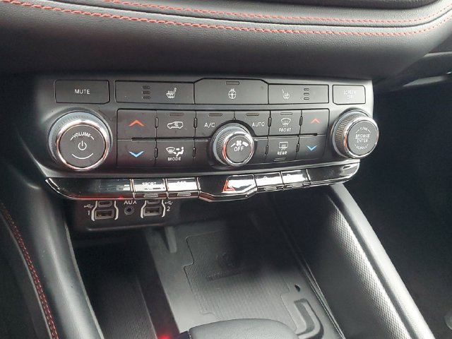 Used 2023 Dodge Durango R/T w/ Blacktop Package AWD/4WD image 26