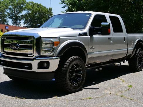 Used 2016 Ford F250 Lariat w/ Chrome Package AWD/4WD image 6