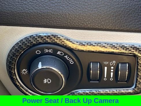 Certified 2018 Jeep Compass Latitude image 32