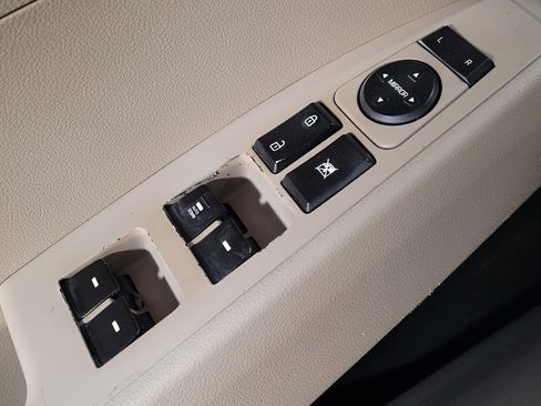 Used 2020 Hyundai Elantra SE image 27