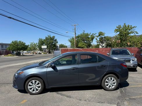 Used 2015 Toyota Corolla LE FWD image 8
