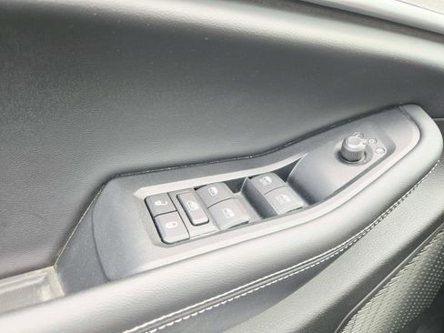 Used 2024 Jeep Grand Cherokee L Limited w/ Black Appearance Package image 39