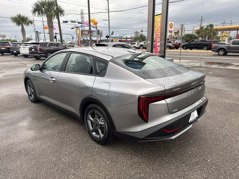 Used 2025 Kia K4 FWD image 5