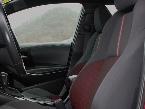 Used 2024 Toyota Corolla SE image 16