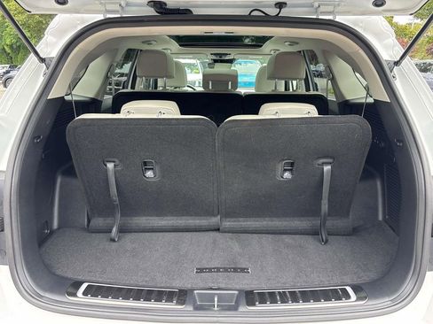 Used 2025 Kia Sorento S w/ Panoramic Sunroof Package AWD/4WD image 14